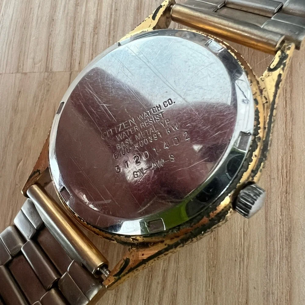 Citizen presidential style mens all gold tone dress watch NEW BATTERY